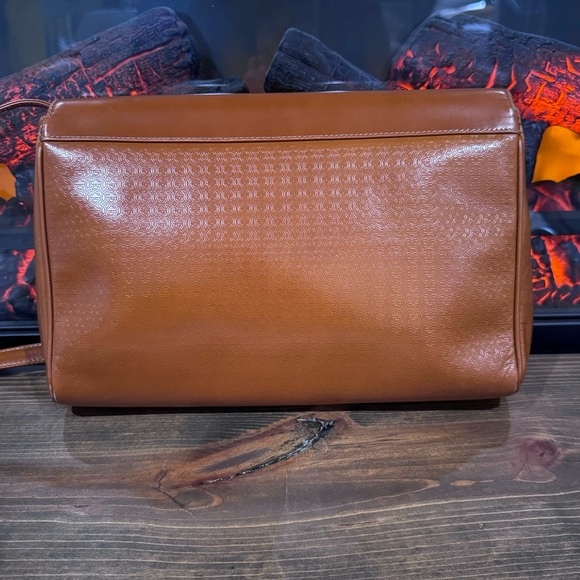 Authentic GUCCI Leather Handbag - 004.109.0272 - Suede Interior - Picture 2 of 16